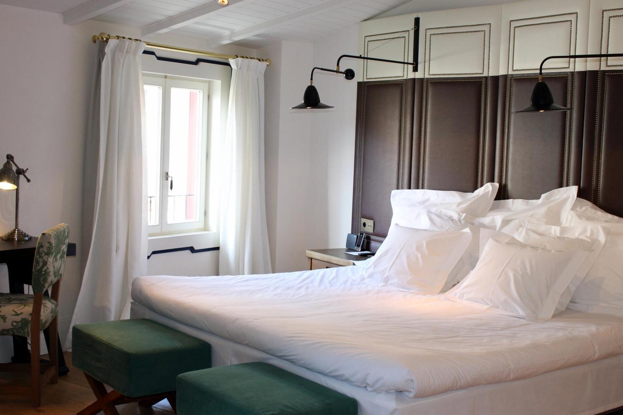 Hotell Cort 4*