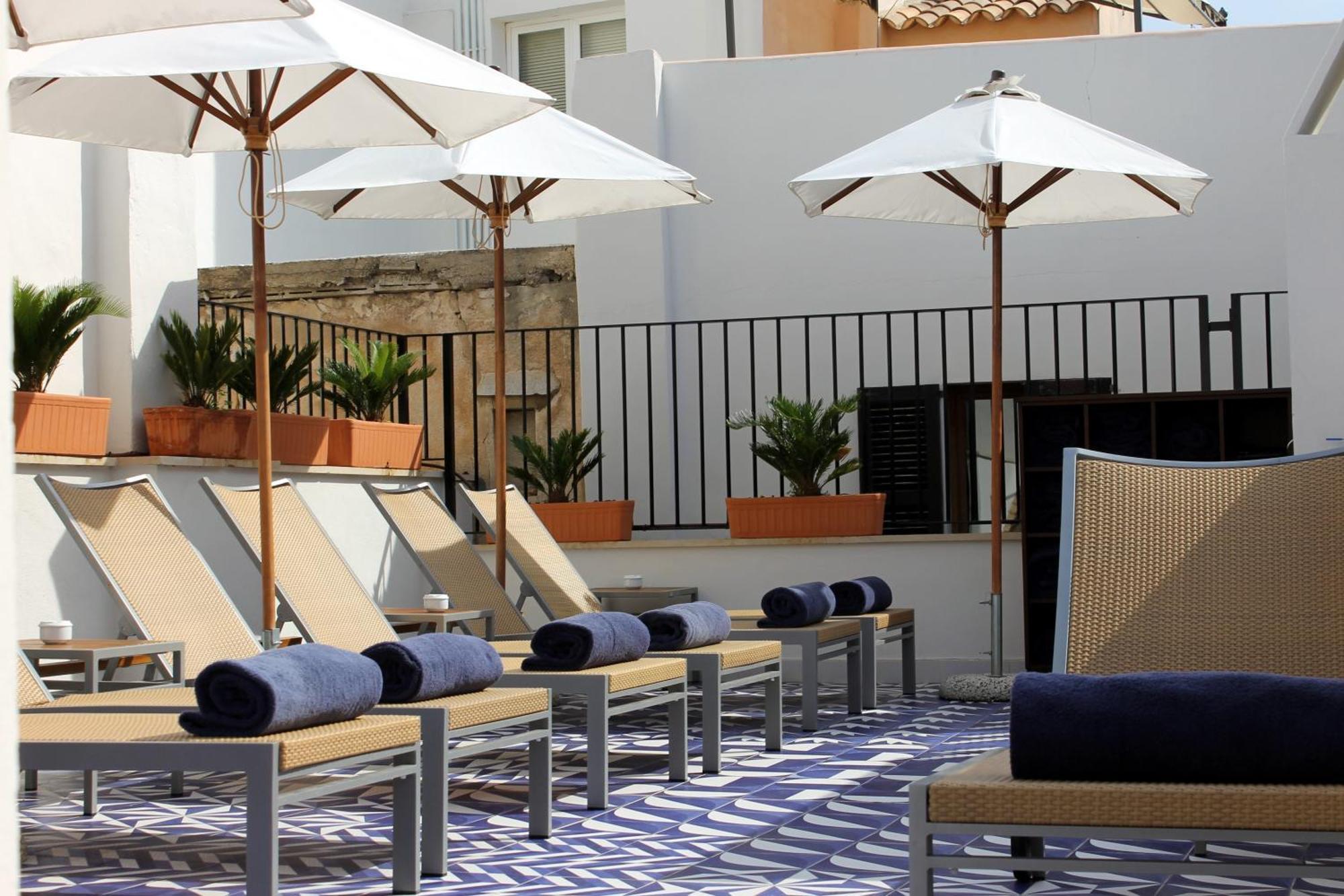 Hotell Cort 4*
