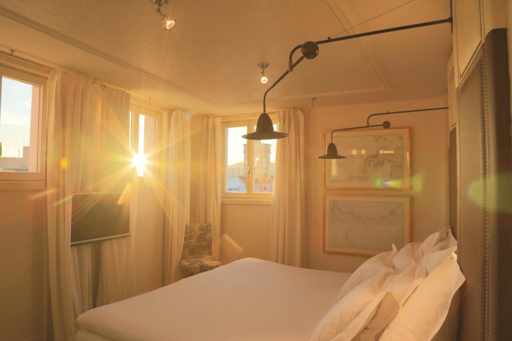 Hotell Cort 4*